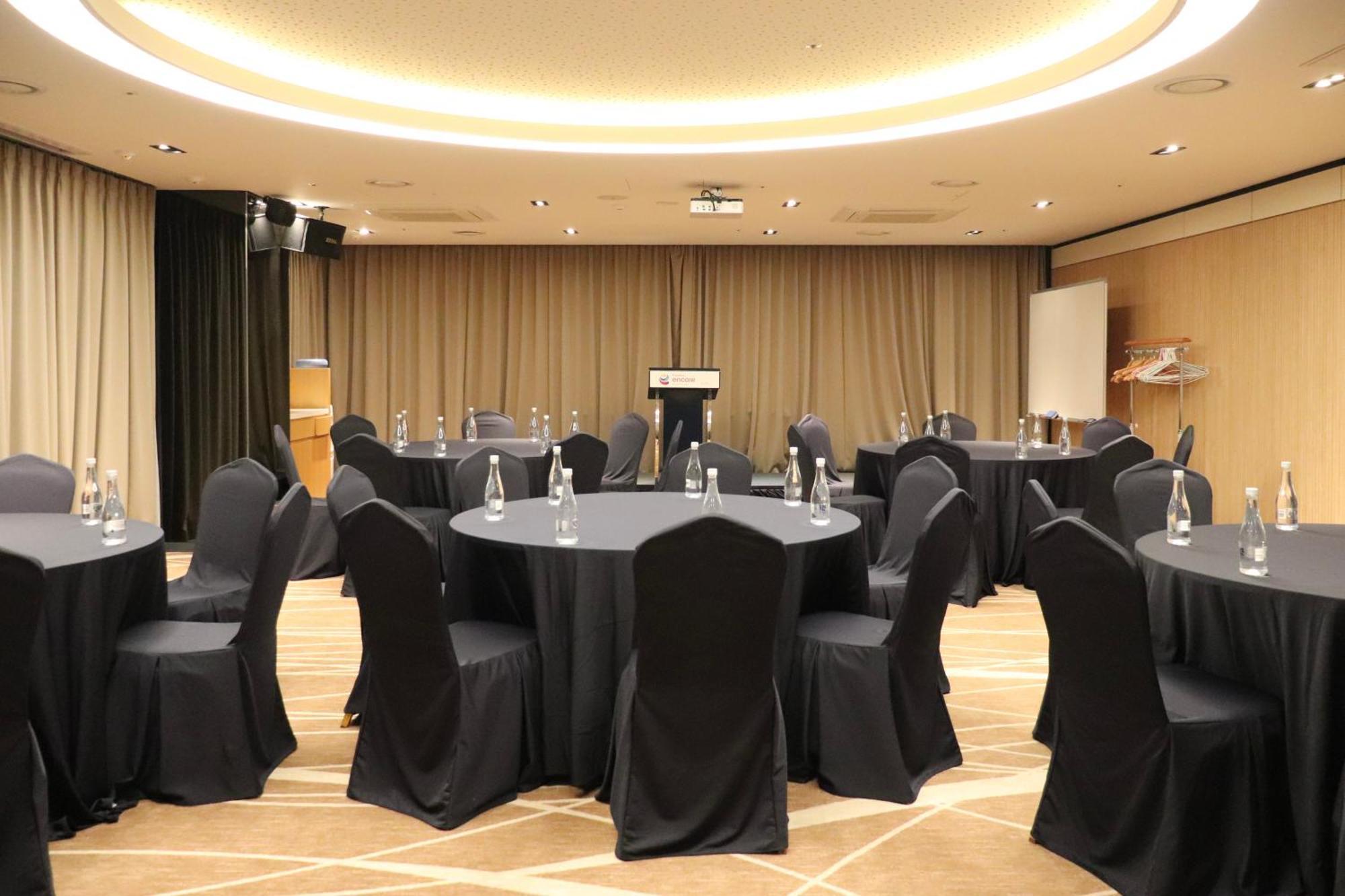 Ramada Encore By Wyndham Busan Station Экстерьер фото