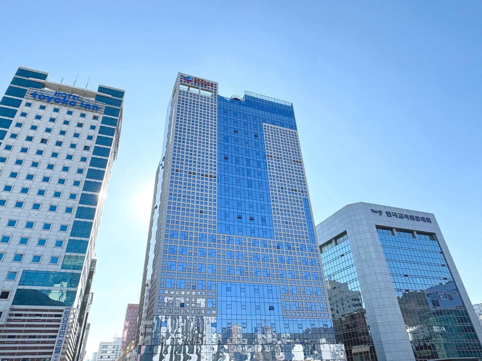 Ramada Encore By Wyndham Busan Station Экстерьер фото