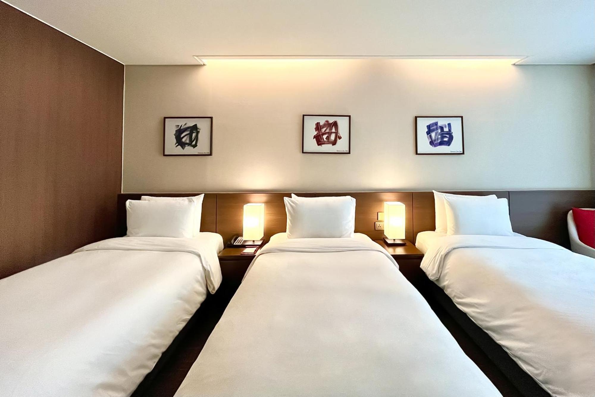 Ramada Encore By Wyndham Busan Station Экстерьер фото