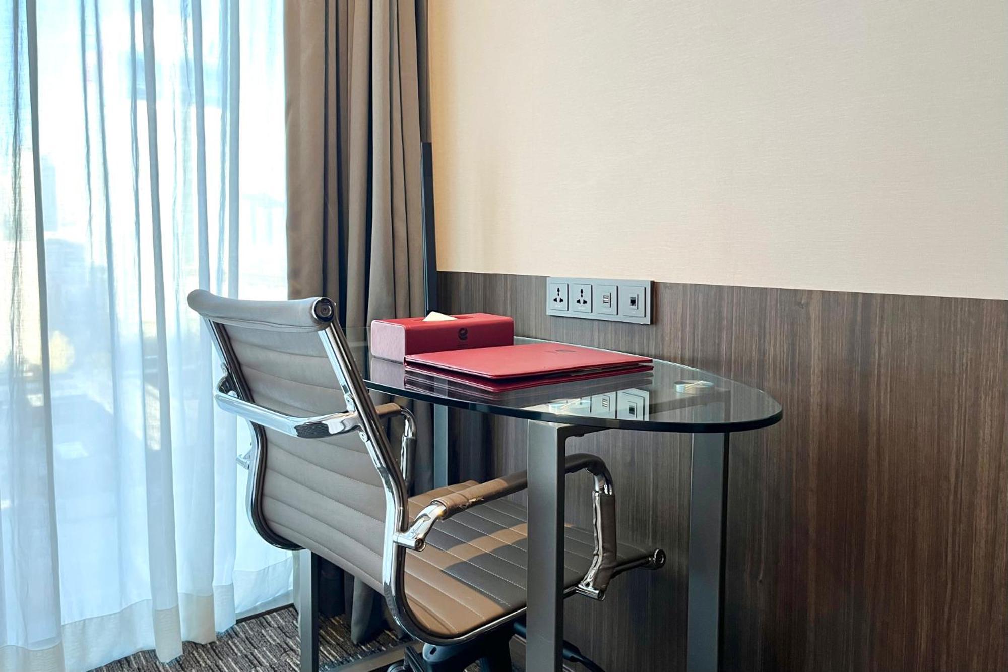 Ramada Encore By Wyndham Busan Station Экстерьер фото