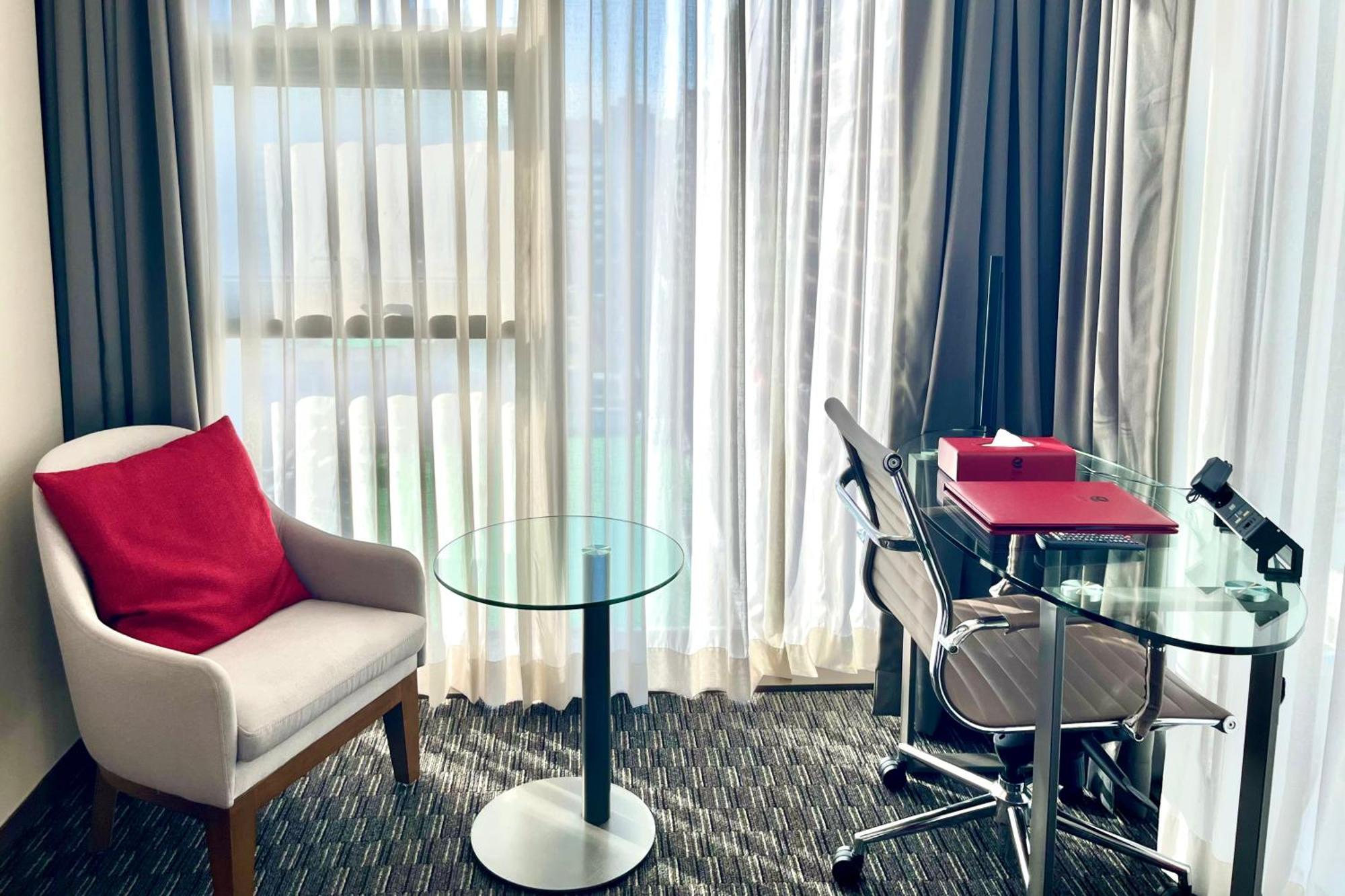 Ramada Encore By Wyndham Busan Station Экстерьер фото