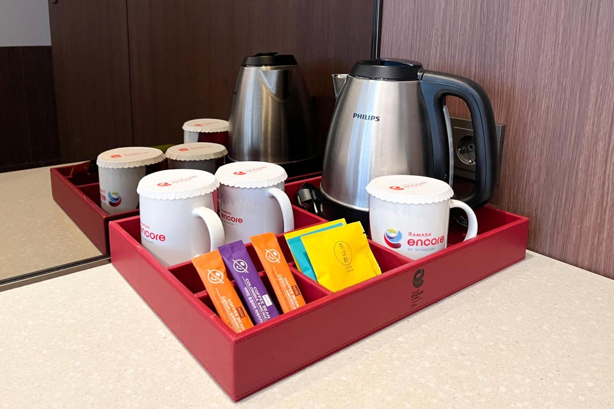 Ramada Encore By Wyndham Busan Station Экстерьер фото