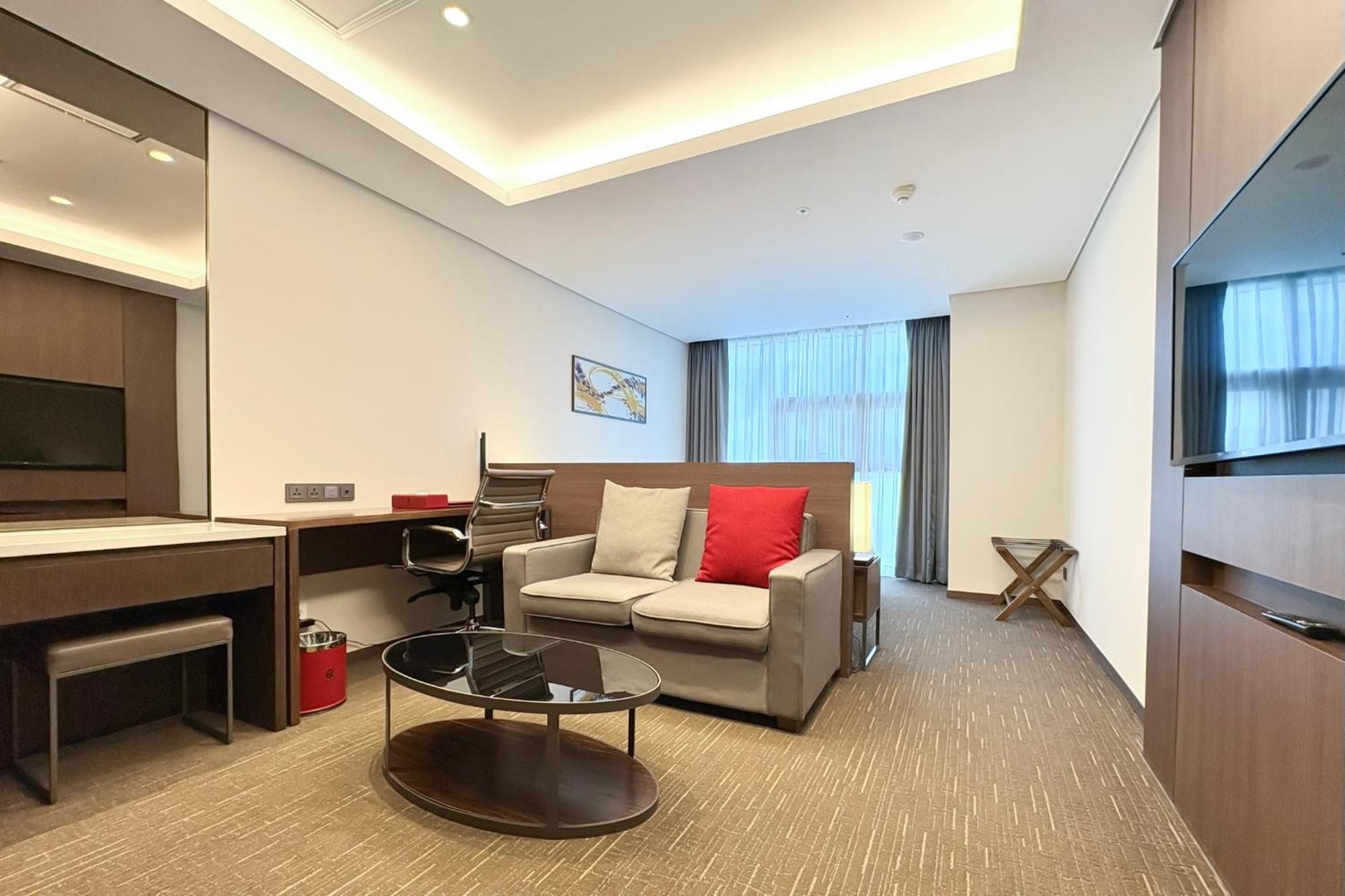 Ramada Encore By Wyndham Busan Station Экстерьер фото