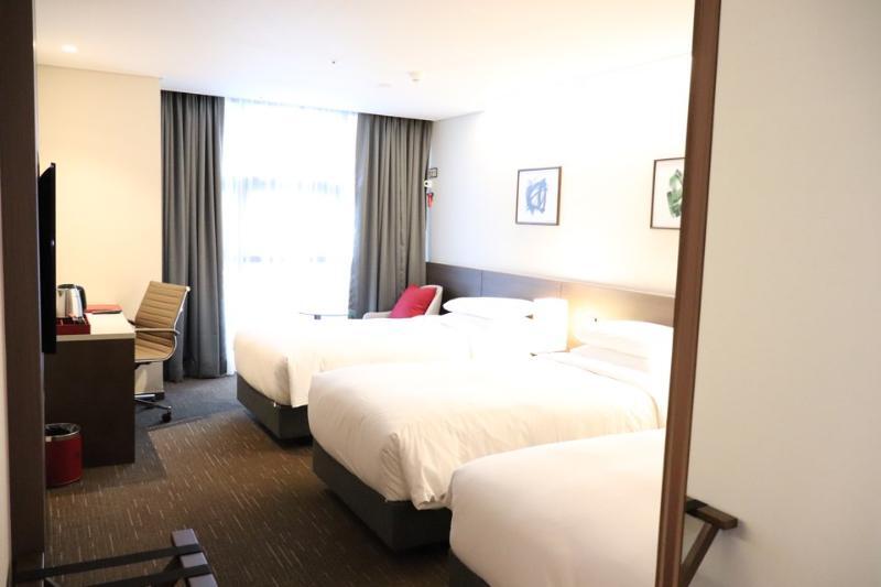 Ramada Encore By Wyndham Busan Station Экстерьер фото